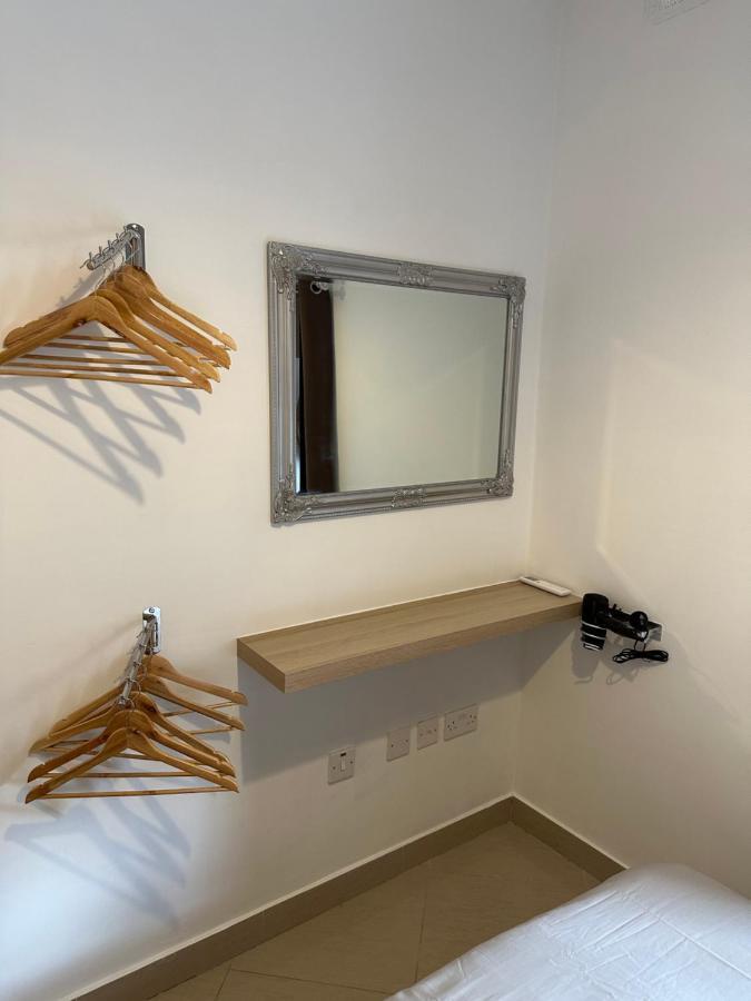 Ewa - 3-bedrooms Near Sliema - St Julians Seafront Apartamento Gzira